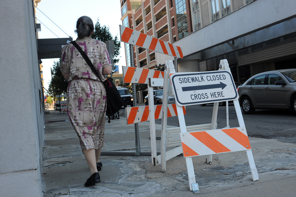 Embassy-Hotel-Sidewalk.jpg